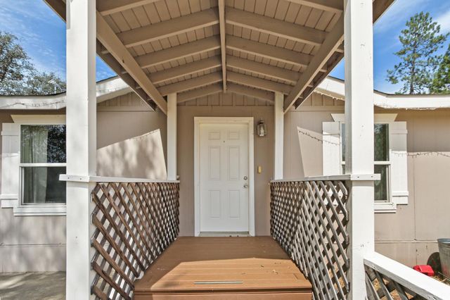 14341 Indian Springs Rd, Penn Valley, CA 95946