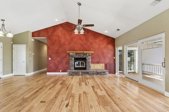 14341 Indian Springs Rd, Penn Valley, CA 95946
