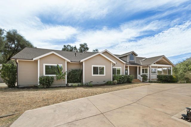 14341 Indian Springs Rd, Penn Valley, CA 95946