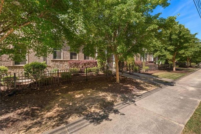 1820 Stephanie Trail, Atlanta, GA 30329