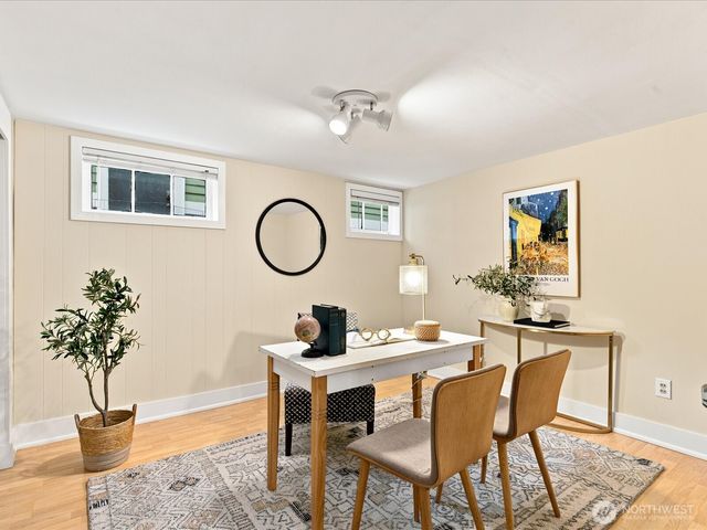 6742 7th Avenue NW, Seattle, WA 98117