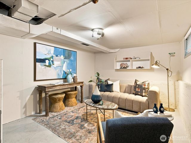 6742 7th Avenue NW, Seattle, WA 98117
