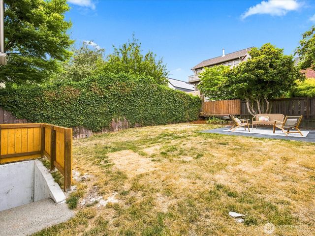 6742 7th Avenue NW, Seattle, WA 98117