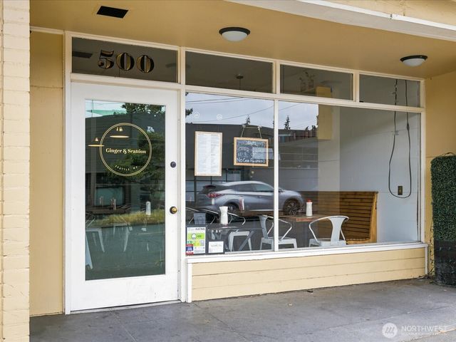 6742 7th Avenue NW, Seattle, WA 98117
