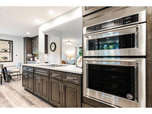 15120 Se FRANKLIN St, Portland, OR 97236