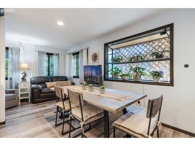 15120 Se FRANKLIN St, Portland, OR 97236