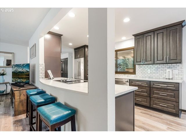 15120 Se FRANKLIN St, Portland, OR 97236