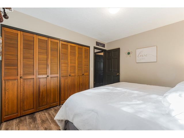 15120 Se FRANKLIN St, Portland, OR 97236