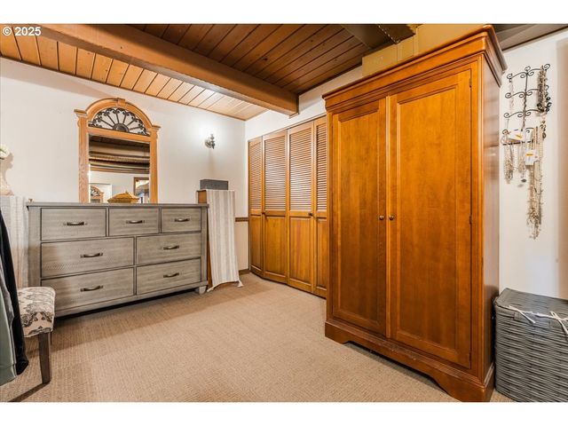 15120 Se FRANKLIN St, Portland, OR 97236