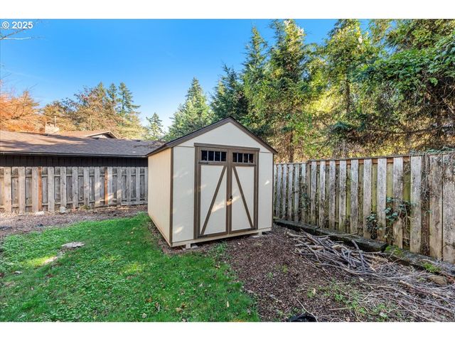 15120 Se FRANKLIN St, Portland, OR 97236