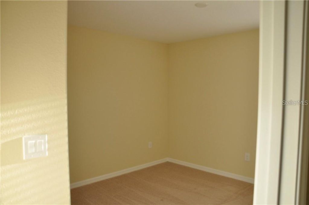 Image 7 of property listing at 7612 FAIRGROVE AVENUE, Windermere, FL 34786