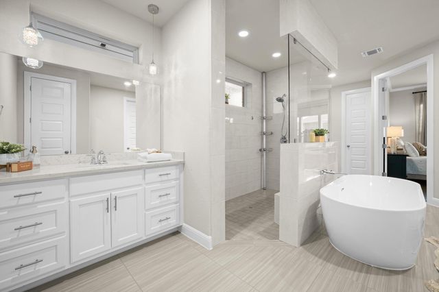 305 Milano DR, Liberty Hill, TX 78642