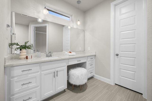 305 Milano DR, Liberty Hill, TX 78642