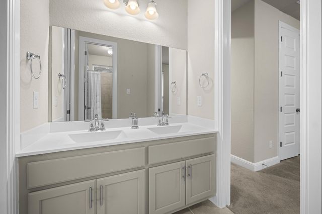 305 Milano DR, Liberty Hill, TX 78642