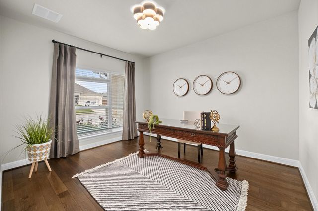 305 Milano DR, Liberty Hill, TX 78642