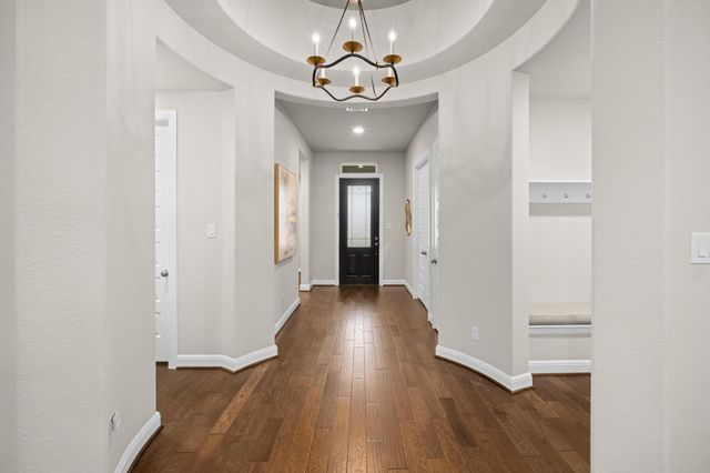 305 Milano DR, Liberty Hill, TX 78642