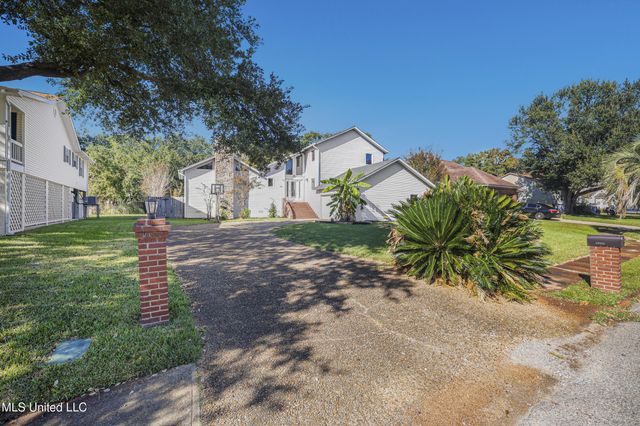 4409 Shadow Wood Circle, Pascagoula, MS 39581