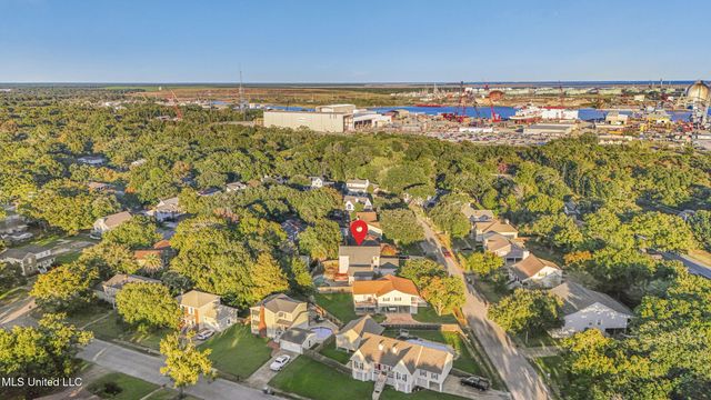 4409 Shadow Wood Circle, Pascagoula, MS 39581