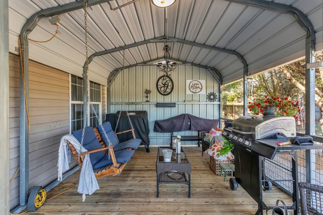 2673 McKnight Rd, Culleoka, TN 38451