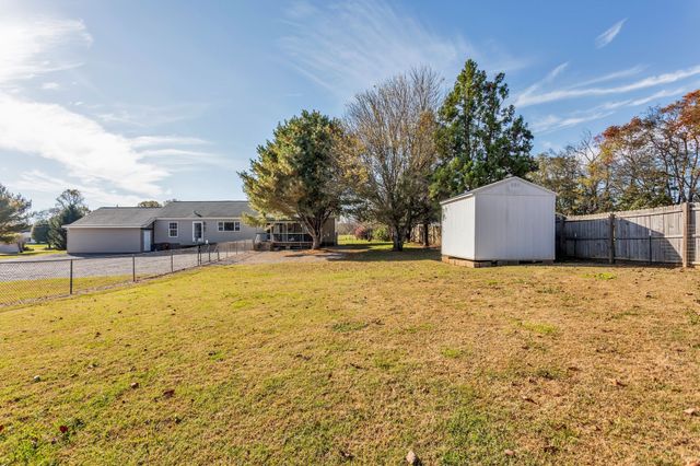 2673 McKnight Rd, Culleoka, TN 38451