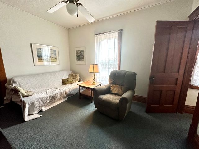 1132 Elm Street, Grinnell, IA 50112