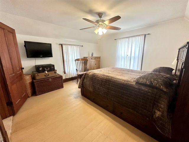 1132 Elm Street, Grinnell, IA 50112