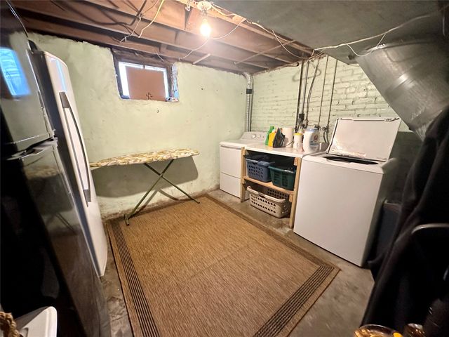 1132 Elm Street, Grinnell, IA 50112