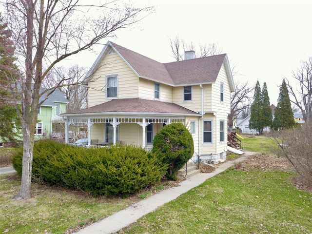 1132 Elm Street, Grinnell, IA 50112