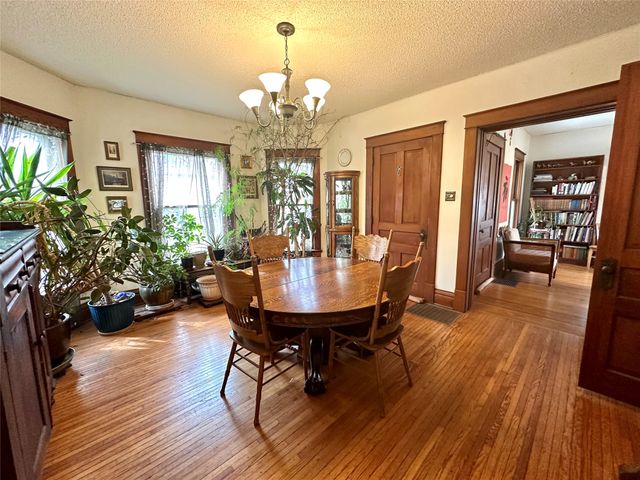 1132 Elm Street, Grinnell, IA 50112