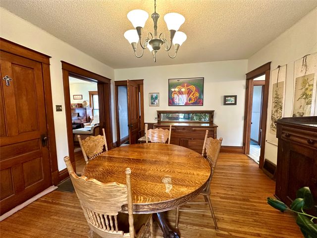 1132 Elm Street, Grinnell, IA 50112