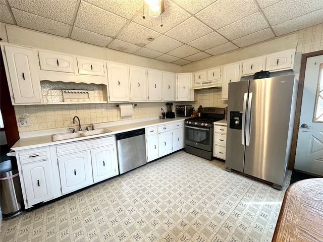 1132 Elm Street, Grinnell, IA 50112
