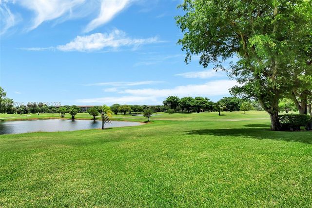 251 SW 132nd Way 408H, Pembroke Pines, FL 33027