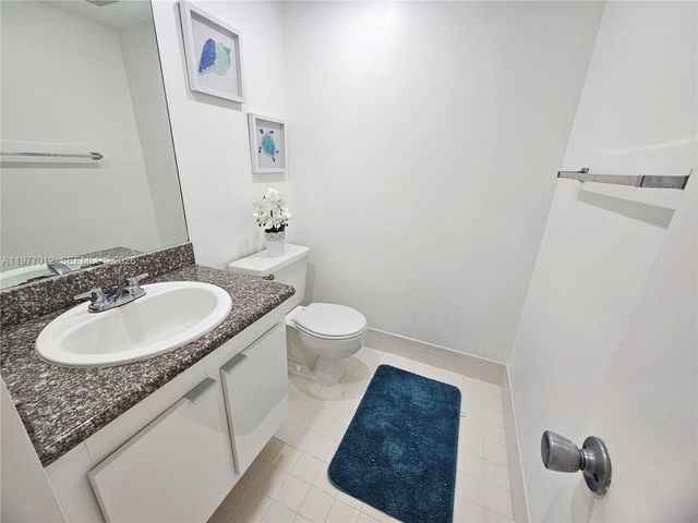 251 SW 132nd Way 408H, Pembroke Pines, FL 33027