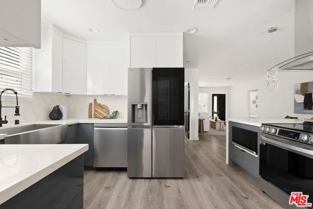 6160 Shoshone Avenue, Encino, CA 91316