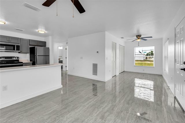 5310 22ND STREET COURT E, Bradenton, FL 34203