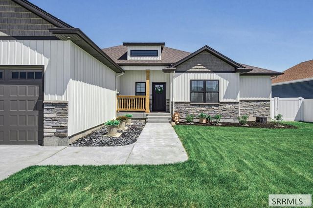 902 Jack Ln, Idaho Falls, ID 83402