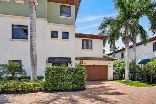 125 NW GARDENER Street, Boca Raton, FL 33432