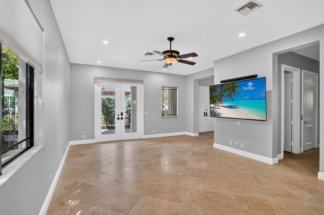 125 NW GARDENER Street, Boca Raton, FL 33432