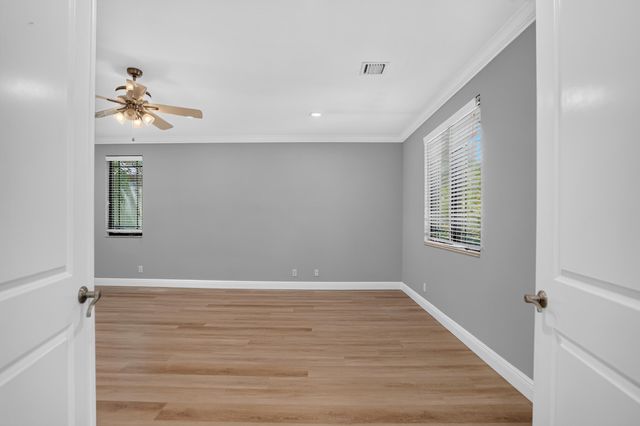 125 NW GARDENER Street, Boca Raton, FL 33432