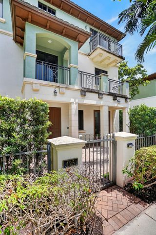 125 NW GARDENER Street, Boca Raton, FL 33432