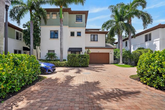 125 NW GARDENER Street, Boca Raton, FL 33432