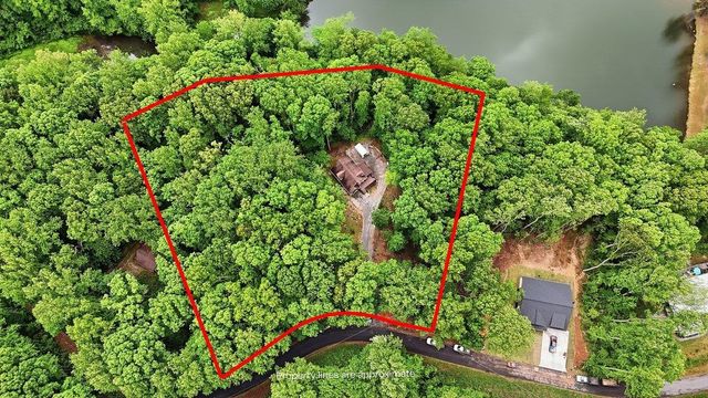20 Forest Drive, Travelers Rest, SC 29690