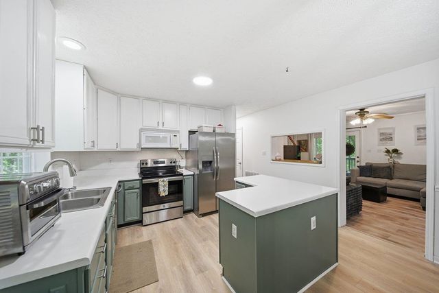 20 Forest Drive, Travelers Rest, SC 29690