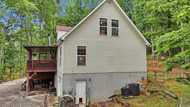 20 Forest Drive, Travelers Rest, SC 29690