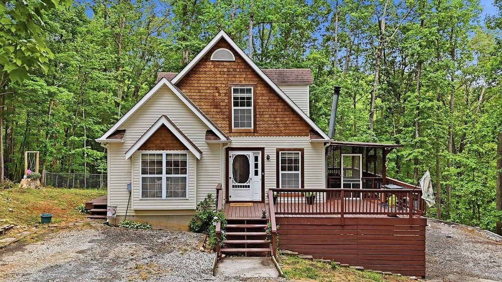 20 Forest Drive, Travelers Rest, SC 29690