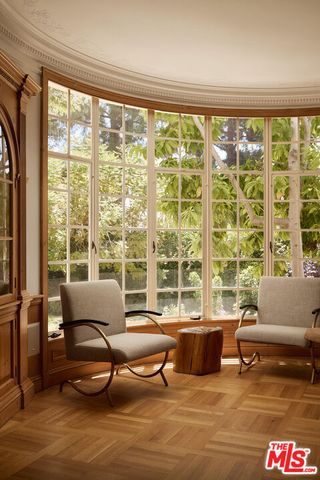 1001 N Crescent Drive, Beverly Hills, CA 90210