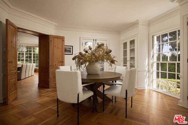 1001 N Crescent Drive, Beverly Hills, CA 90210