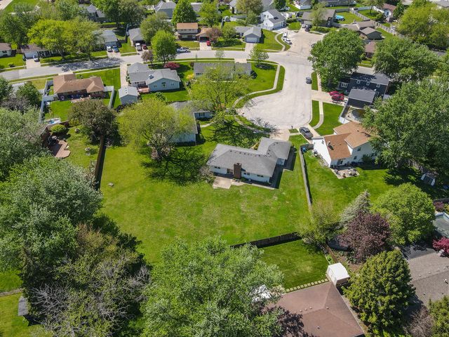 690 E VICKSBURG Court, Bourbonnais, IL 60914