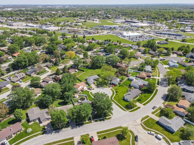 690 E VICKSBURG Court, Bourbonnais, IL 60914