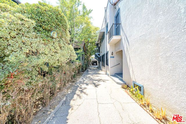 2331 4th Avenue, Los Angeles, CA 90018